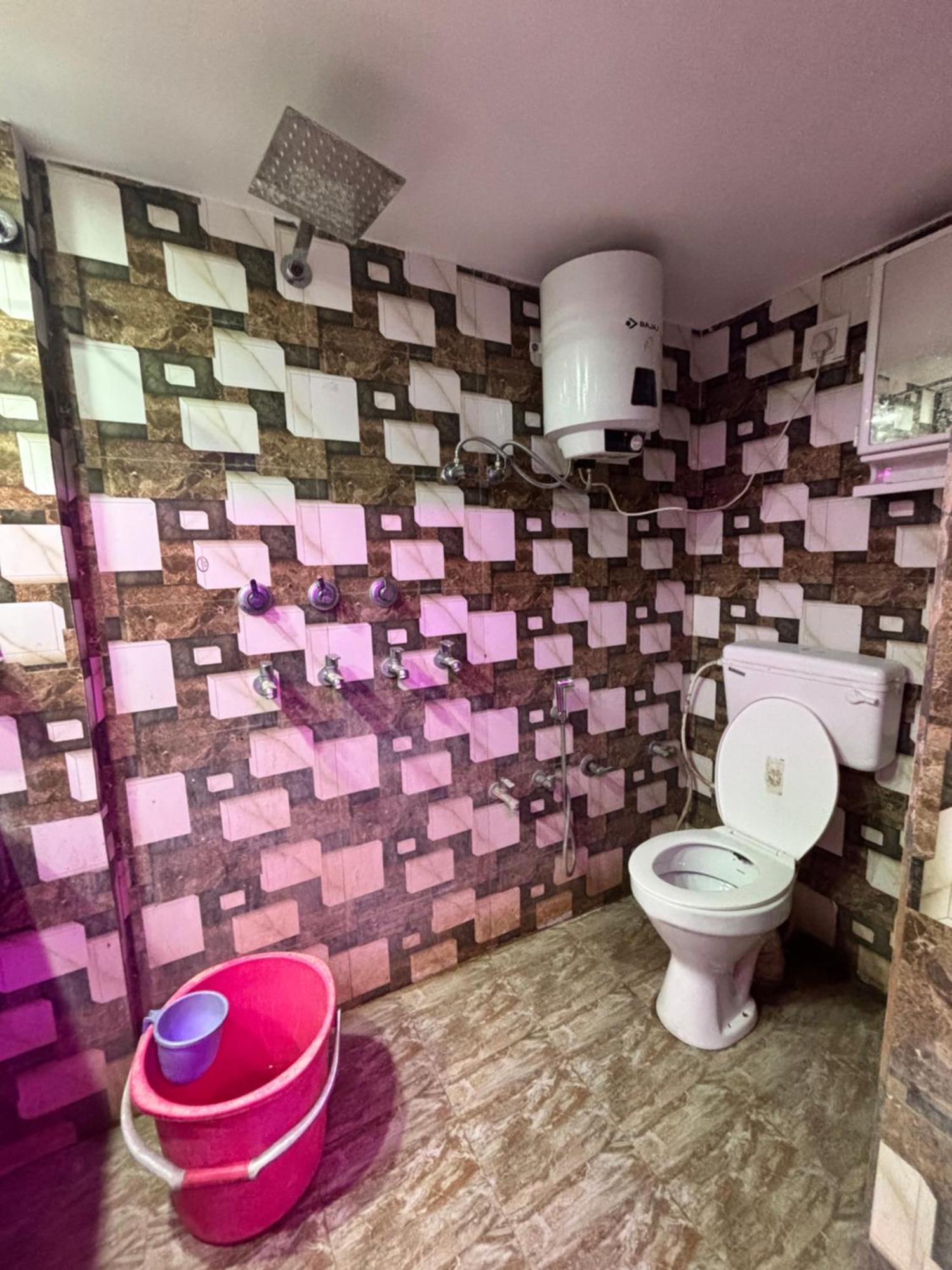 Kishori Ram Homestay Near Ayodhya Dham Railway Extérieur photo