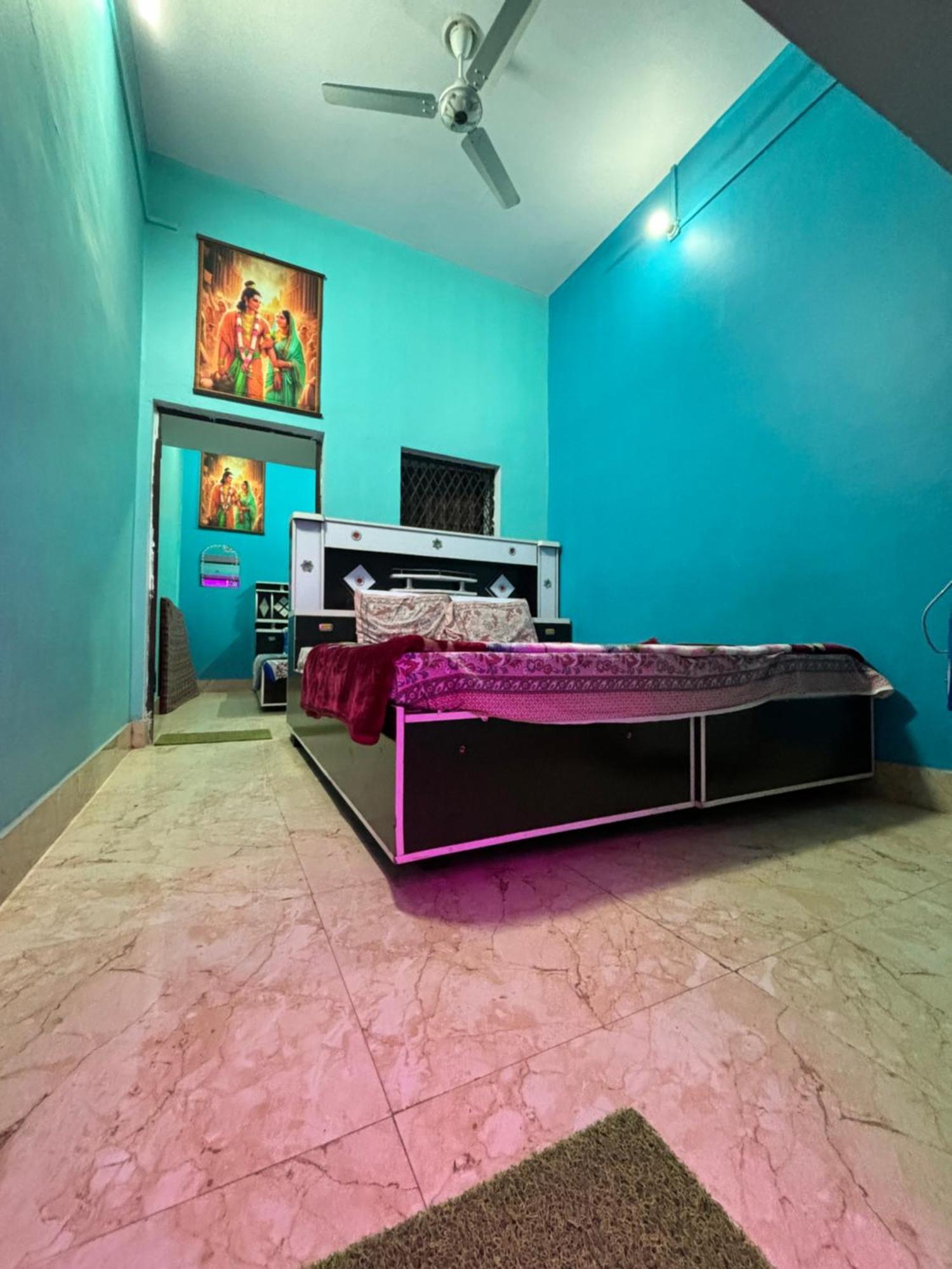 Kishori Ram Homestay Near Ayodhya Dham Railway Extérieur photo